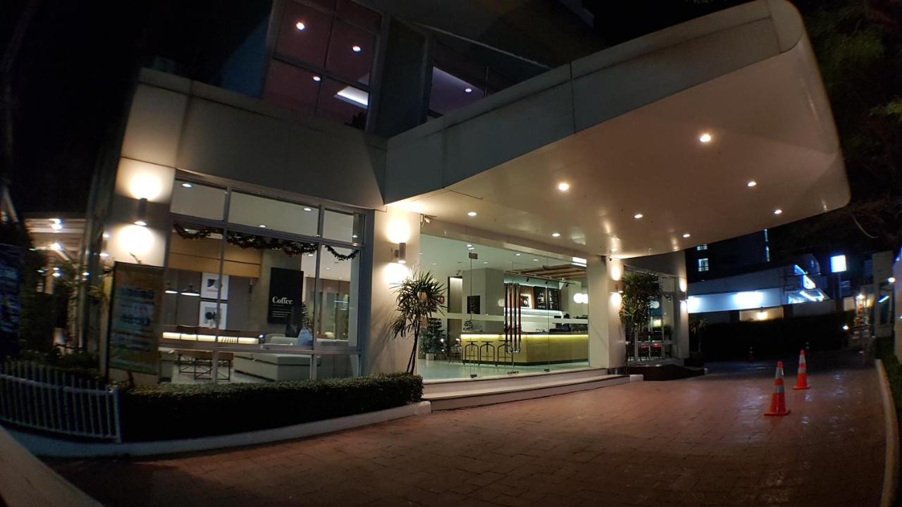 The Royalbee Aparthotel Bangkok Zewnętrze zdjęcie